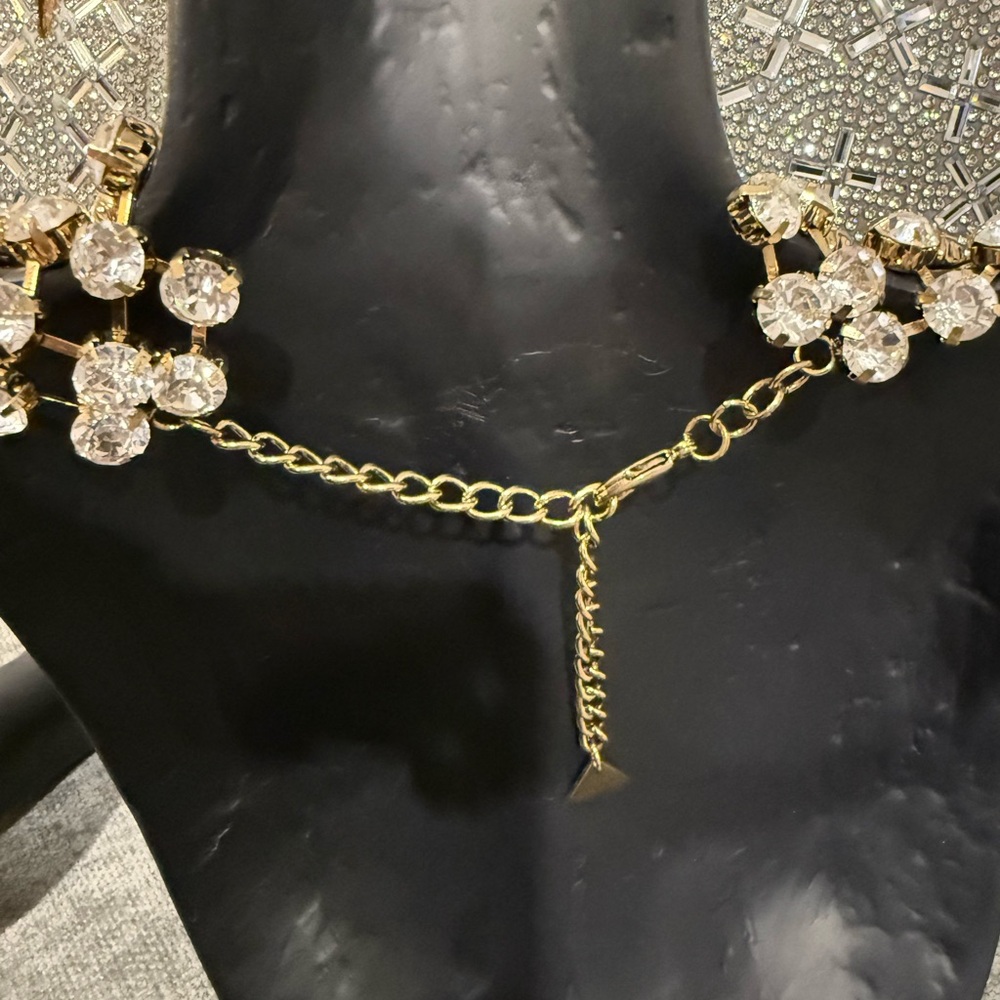 Anthropologie Elegant Gold and Crystal Collar Statement Necklace - Picture 9 of 9